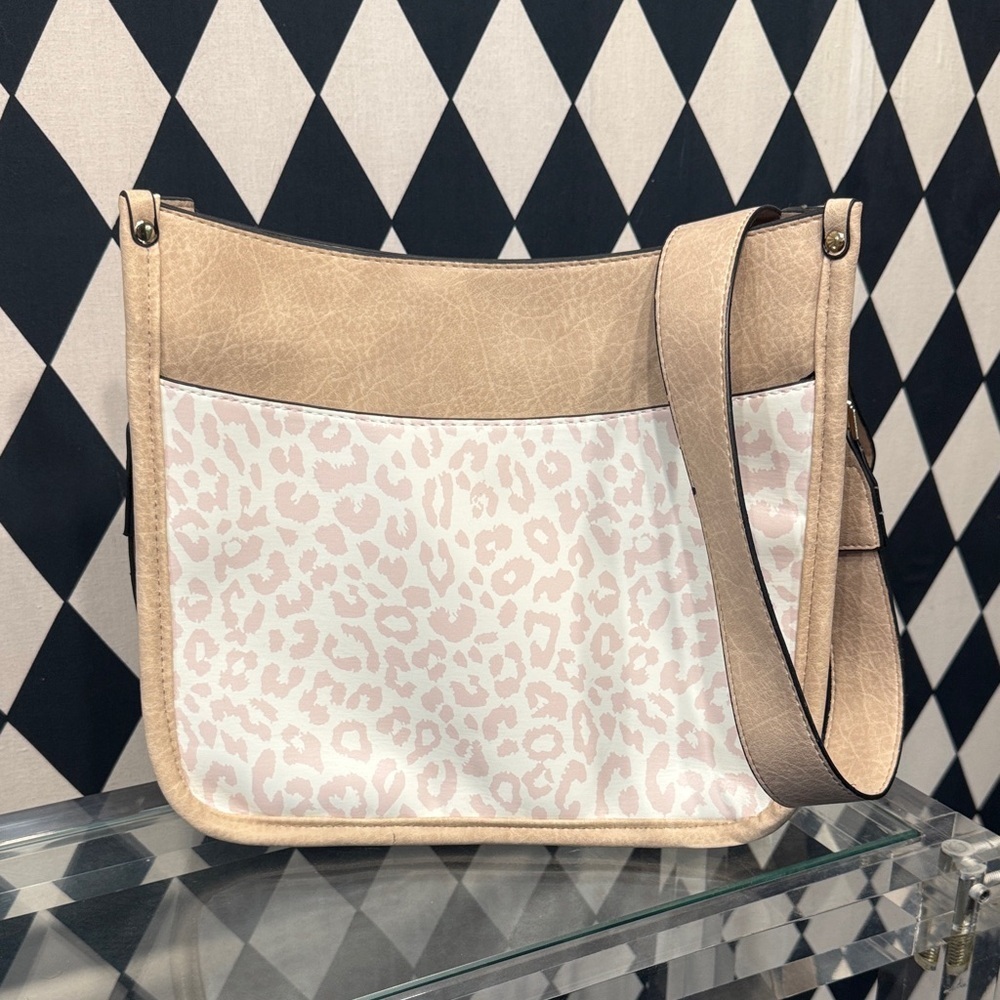 Stylish Tan and Pink Leopard Print Women's Bag